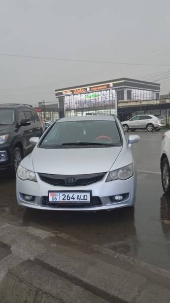 Honda Civic VIII Рестайлинг Hybrid 1.3hyb CVT