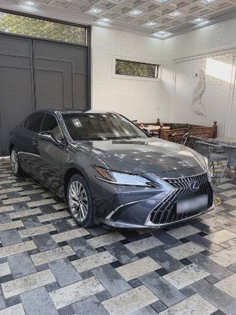 Lexus ES VII Рестайлинг 300h 2.5hyb CVT