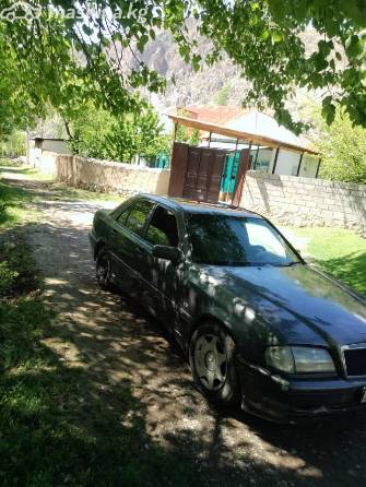 Mercedes-Benz C-Класс I (W202) Рестайлинг 180 1.8 MT