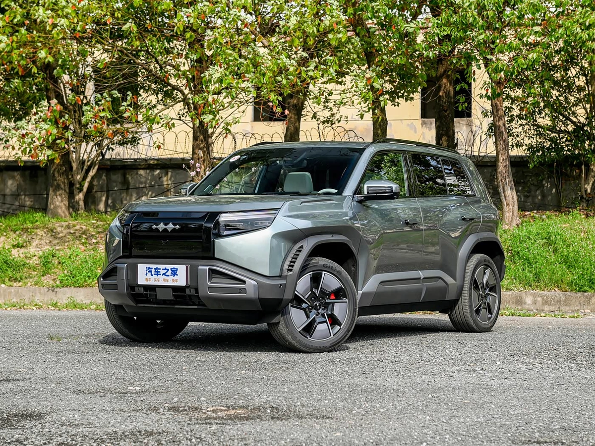 BYD FangChengBao Leopard 3 Electro AT 4WD