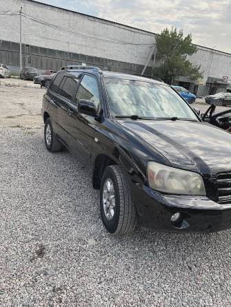 Toyota Highlander I (U20) Рестайлинг 3.3 AT 4WD