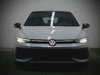 Volkswagen Golf GTI VIII 2.0 AMT