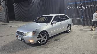 Toyota Altezza 2.0 AT