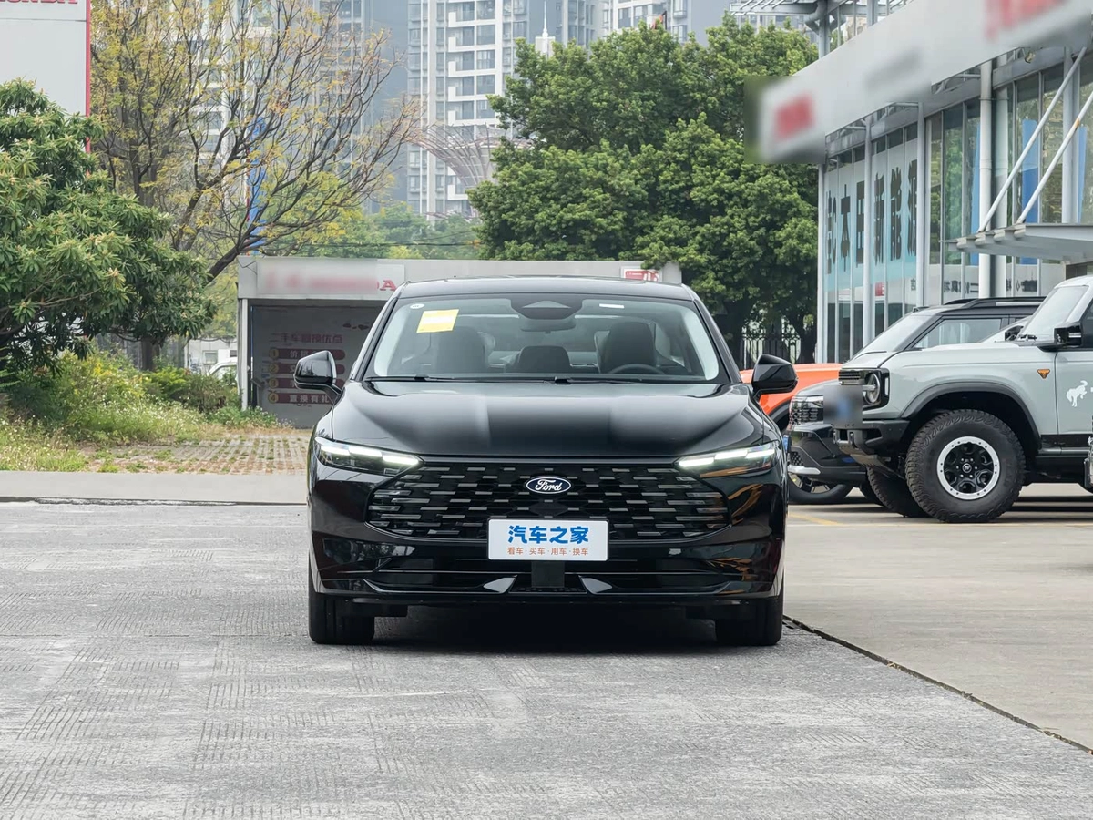 Ford Mondeo V Рестайлинг 2.0hyb CVT