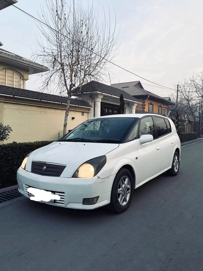 Toyota Opa I 1.8 AT