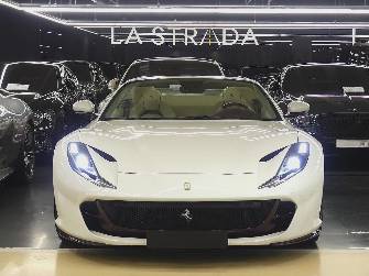 Ferrari 812 Superfast 6.5 AMT