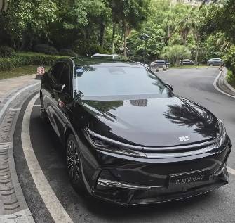 Geely Galaxy A7 1.5hyb AT