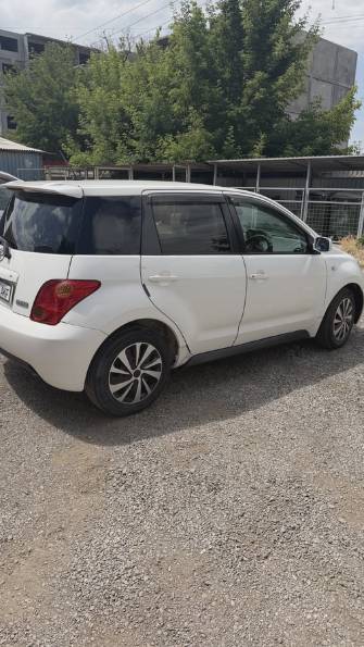 Toyota Ist I 1.5 AT