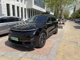 LiXiang L8 Рестайлинг 1.5hyb AT 4WD