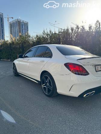 Mercedes-Benz C-Класс IV (W205) Рестайлинг 300 2.0 AT 4WD