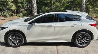 Infiniti Q30 2.0 AMT 4WD
