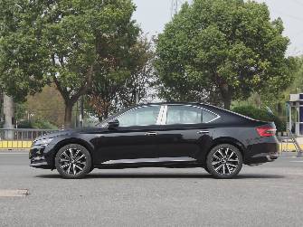 Skoda Superb III 1.4 AT