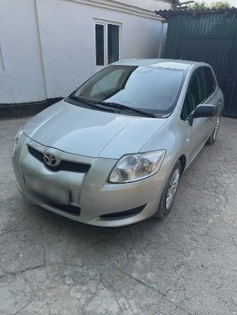 Toyota Auris I 1.4 MT