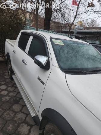 Toyota Hilux VIII Рестайлинг 2.7 AT 4WD