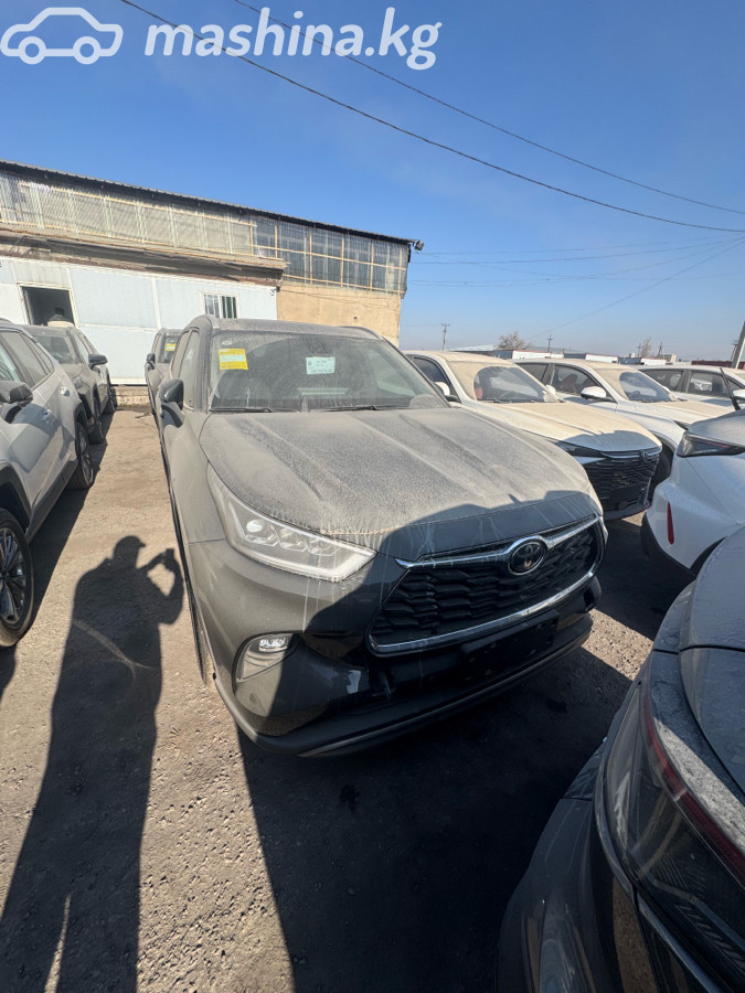 Открыть фото Toyota Highlander IV (U70) 2.0 AT 4WD