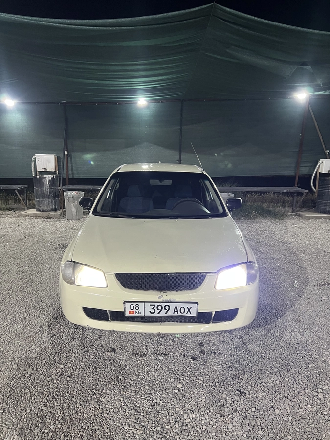 Mazda 323 VI (BJ) 1.5 MT