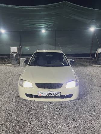 Mazda 323 VI (BJ) 1.5 MT