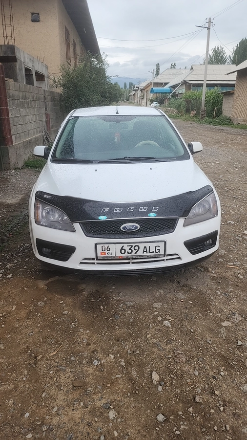 Ford Focus II 1.4 MT