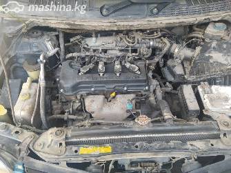Nissan Almera Tino 1.8 MT