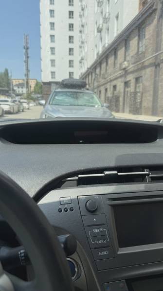 Toyota Prius III Рестайлинг (XW30) 1.8hyb AT