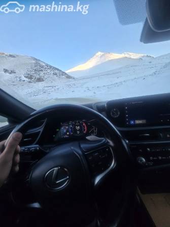 Lexus ES VII Рестайлинг 300h 2.5hyb CVT