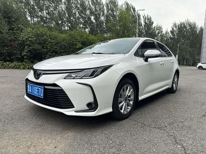 Открыть фото Toyota Corolla XII (E210) 1.2 CVT