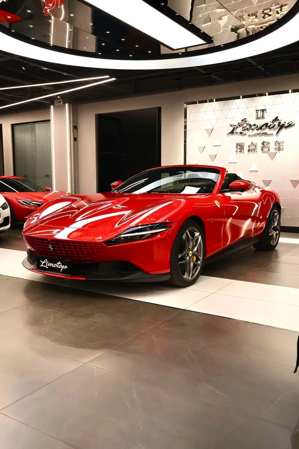 Открыть фото Ferrari Roma Spider 3.9 AMT