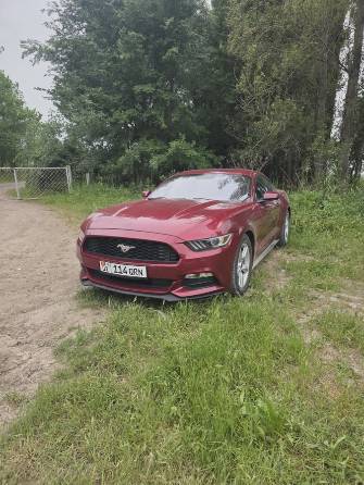 Ford Mustang VI 3.7 AT
