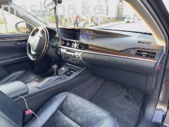 Lexus ES VI 300h 2.5hyb CVT