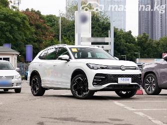 Volkswagen Tiguan III (China Market) 2.0 AMT