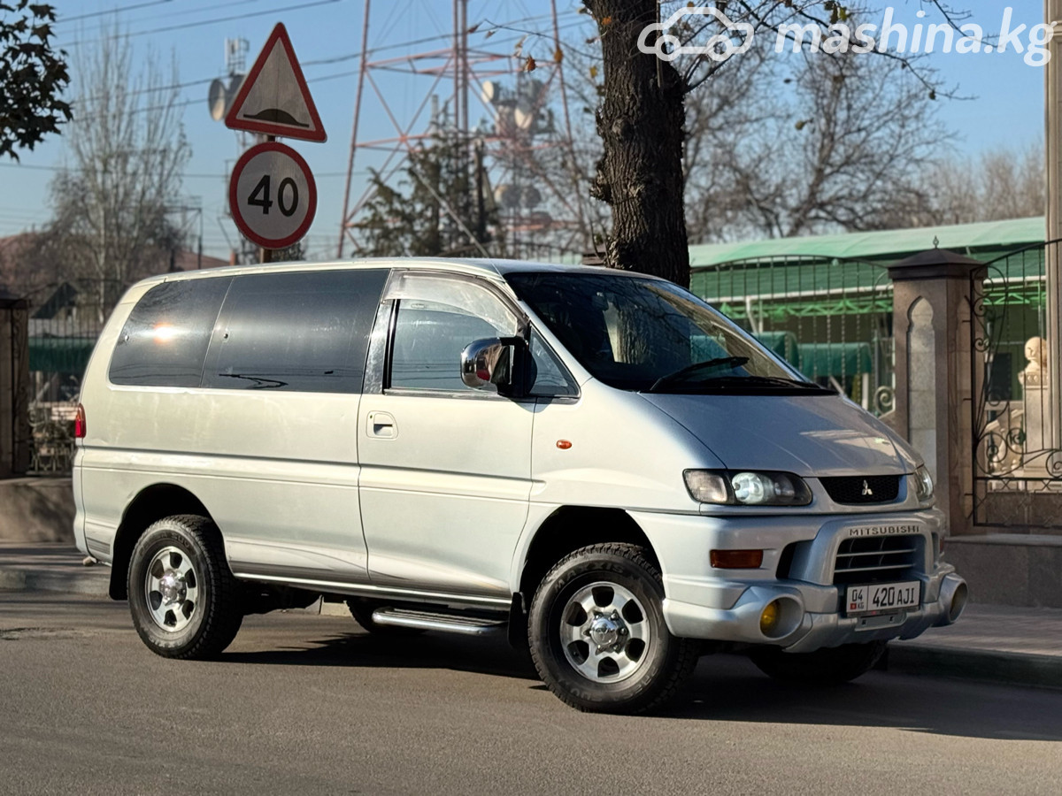 Mitsubishi Delica IV 3.0 AT 4WD