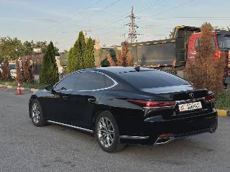 Lexus LS V 500 3.4 AT 4WD