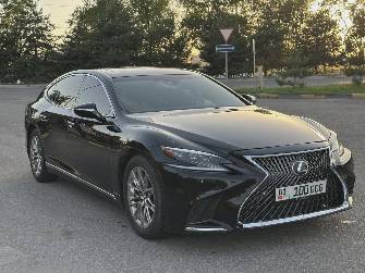 Lexus LS V 500 3.4 AT 4WD