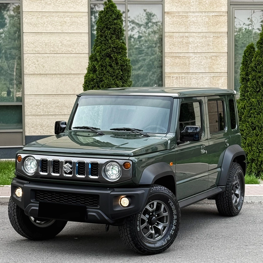 Открыть фото Suzuki Jimny IV 1.5 AT 4WD
