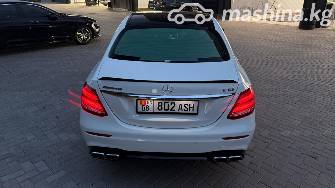 Mercedes-Benz E-Класс AMG V (W213) 63 AMG 4.0 AT 4WD