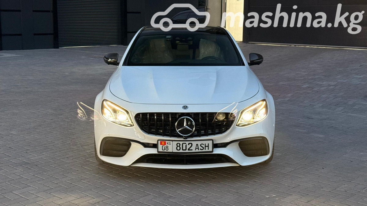 Открыть фото Mercedes-Benz E-Класс AMG V (W213) 63 AMG 4.0 AT 4WD