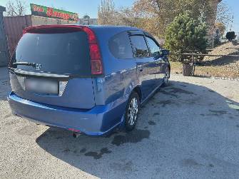 Honda Stream I Рестайлинг 2.0 AT