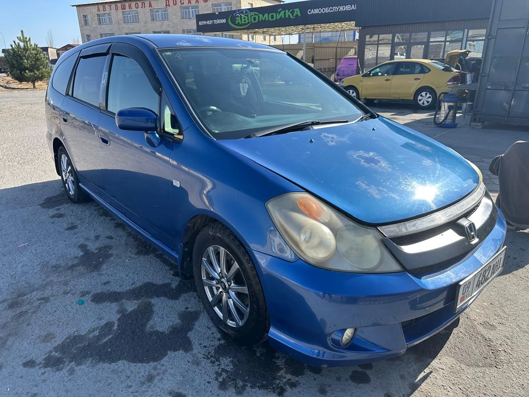Honda Stream I Рестайлинг 2.0 AT