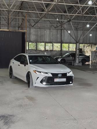 Toyota Avalon V 2.5hyb CVT
