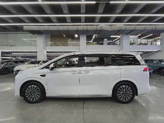 BYD Xia 36.6 kWh 1.5hyb CVT