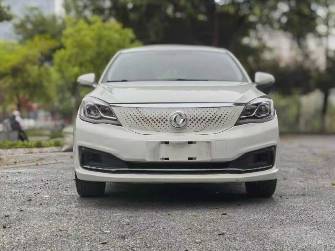 Dongfeng Aeolus E70 43.2 kWh Electro AT