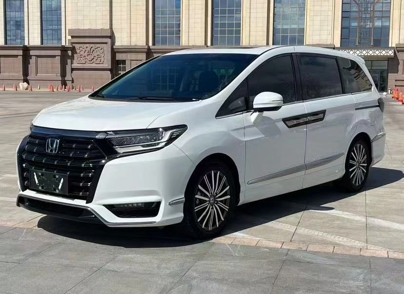 Honda Elysion (China Market) II Рестайлинг 2.0hyb CVT