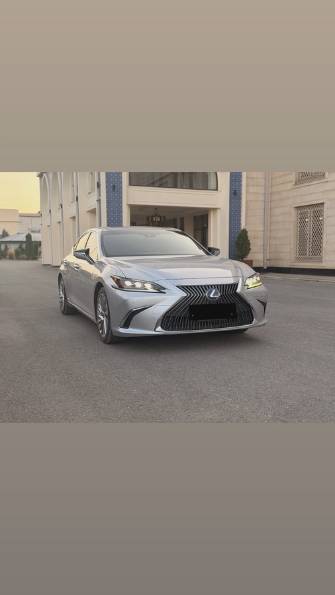 Lexus ES VII 300h 2.5hyb CVT