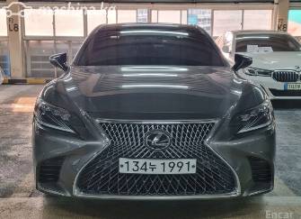 Lexus LS V 500 3.4 AT 4WD