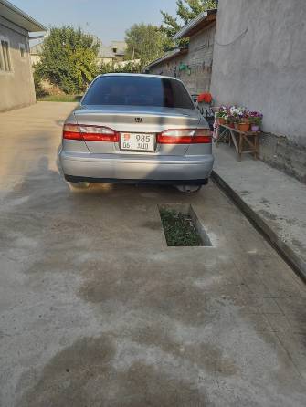 Honda Accord VI 1.8 AT