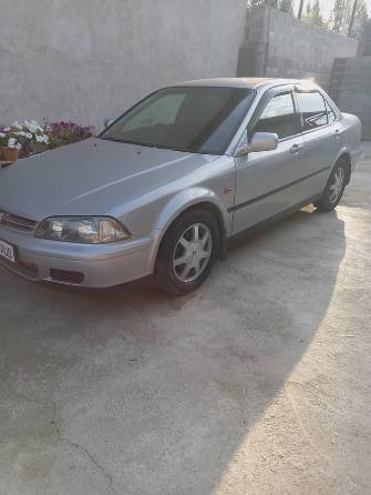 Honda Accord VI 1.8 AT
