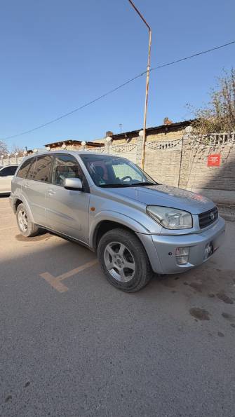 Toyota RAV4 II (XA20) 2.0 AT 4WD