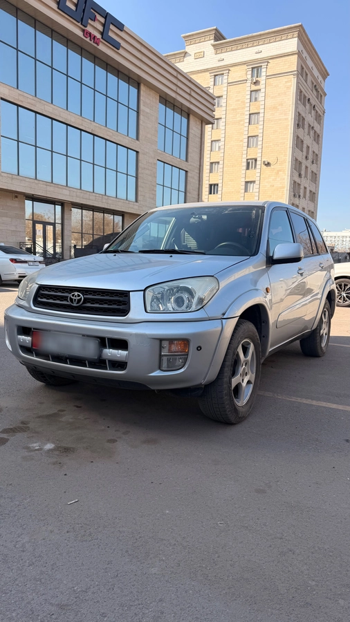 Открыть фото Toyota RAV4 II (XA20) 2.0 AT 4WD