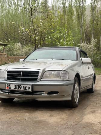 Mercedes-Benz C-Класс I (W202) Рестайлинг 200 2.0 MT