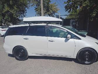 Mitsubishi Grandis 2.4 AT
